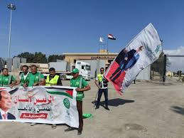 gaza aid arrives at border crossing but
