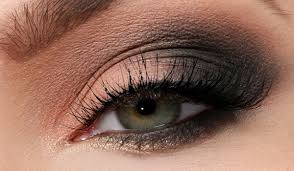 how to do a smokey eye yourself the