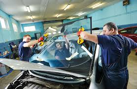 What Does An Automotive Glass Repairer