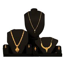 2 golden jewellery sets with free