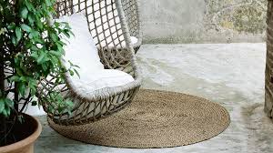 round jute rugs are making a comeback