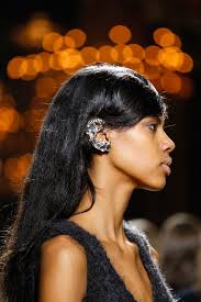 7 stunning ear makeup statements from