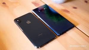 Touch id, nfc, wireless charging, 3d touch, ip67 waterproof. Samsung Galaxy Note 9 Vs Iphone Xs Max Which Is Worth Your 1 000 Android Authority