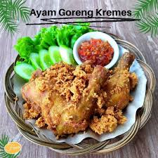 The crispy fried chicken with the sambal are the perfect match for the dish. 18 Resep Kreasi Ayam Kremes Sederhana Gurih Dan Nikmat