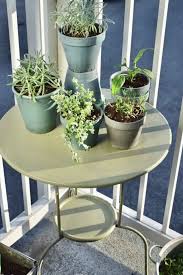 Easy Outdoor Side Table Makeover Diy