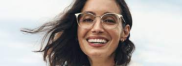 designer gles frames for women