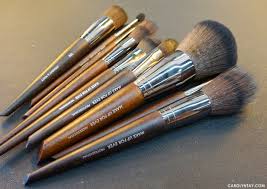 make up for ever artisan brushes say