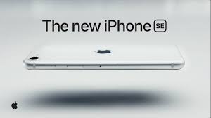 Apple uses this iconic pop culture moment as a metaphor for the whole new world to be found with the ipad pro. What S The New 2021 Apple Iphone Advert Songs Tv Advert Songs