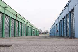 how to a self storage facility