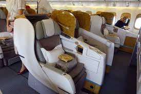 review emirates 777 300er business
