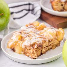 apple pie cinnamon roll bake princess