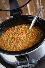 slow cooker vegetarian lentil soup