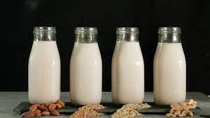 almond milk healthier than coconut milk