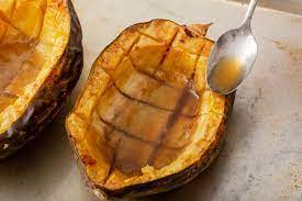 baked acorn squash with er and