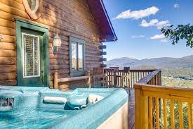 mountaintop log cabin spectacular