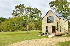 texas hill country tiny homes with land