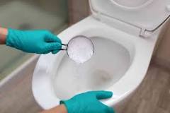 will-baking-soda-and-vinegar-clean-a-toilet