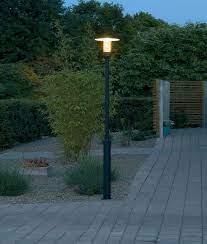 Stylish Modern Lamp Post For Garden Or