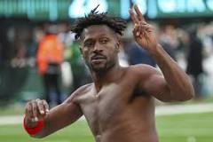 where-is-antonio-brown-playing-now