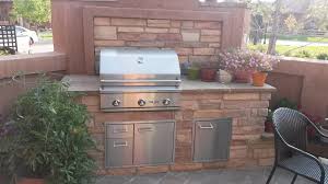 Custom Outdoor Kitchens And Grills