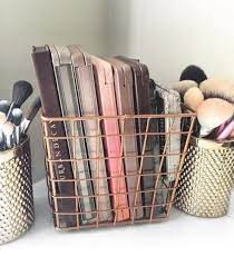 to organize makeup palettes