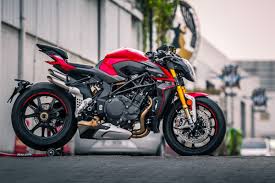 new mv agusta brutale 1000 rr is a 300
