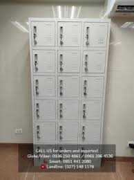 18 door locker cabinet with padlock