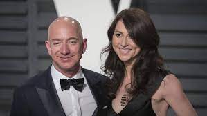 Mackenzie scott is a private citizen, but she is playing a public role, said maribel morey, founding executive director of the miami institute for the social sciences. Mackenzie Scott Gibt Gern Bezos Ex Spendet 1 7 Milliarden Dollar N Tv De