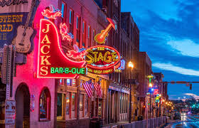 Explore Nashville: the top things to do, where to stay & what to eat |  loveexploring.com