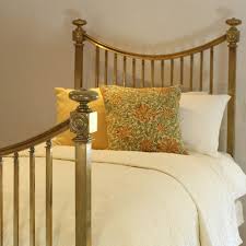 136 Antique King Size Beds For