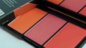 sleek blush by 3 palette lace review