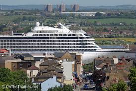 london welcomes its biggest cruise ship