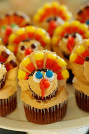 These turkey, autumn, and festive motifs will make your thanksgiving dessert table special. Taking The Cake Thanksgiving Cupcake Decorating Ideas Stylish Eve