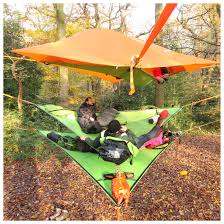 Camping hammocks are pretty damn versatile and can be used as a rain cover, to hang out in, as a makeshift picnic blanket and, of course, as a comfortable bed in which to sleep. Tentsile Trillium Hammock Hangematte Online Kaufen Bergfreunde De