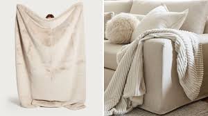 5 cozy throw blankets that are so soft