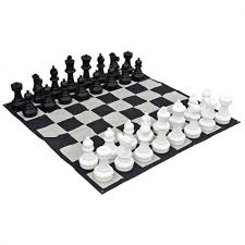 01 Moodie Outdoor Giant Chess Set