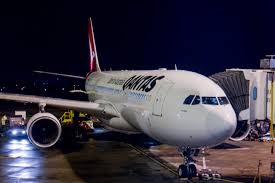 review qantas new business cl