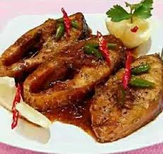 Ikan goreng is very popular in indonesia.usually, the fish is marinated with mixture of spice pastes. Kakap Goreng Lada Hitam Ikan Resep Ikan Resep Masakan Sehat Resep