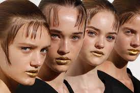 gold lips for the spring 2016 runway