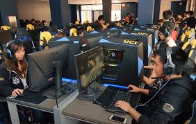 uci esports making a lucrative career