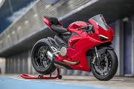 A forum community dedicated to all ducati owners and enthusiasts. Ducati Panigale V2 Launched In India Priced At Rs 16 99 Lakh
