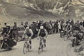 Poulidor and jacques anquetil at the 1964 tour de france (image credit: Raymond Poulidor Eternellement Sans Maillot Jaune 7 Jours A Clermont