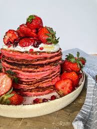 the best strawberry pancakes pretty