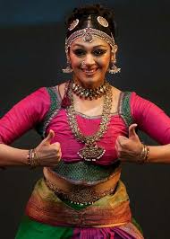 Shobana jeyasingh, whose dance company completes 30 years, reflects on her journey and her born in chennai and trained in bharatanatyam, shobana completed her formal education in sri. Shobana Height Weight Age Spouse Children Family Facts Biography