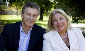 Resultado de imagen para ¿No hay cuatro sin tres? Enojada, Lilita Carrió amenaza con romper Cambiemos