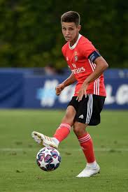 Tiago dantas was born on 24 december 2000 in lissabon and plays for fc bayern münchen. Transfer Abgeschlossen Das Sind Die Neuen Bayern Hotties Promiflash De