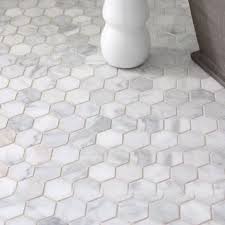 pigių mozaikinių vonios grindų plytelių
