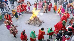 People dress up in viking costumes, drag a longboat through the streets and finally throw fire torches into it and watch it burn. Delightful Festivals Celebrated By Kashmiri People Easemytrip