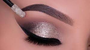 glitter smokey eyes for new year s eve