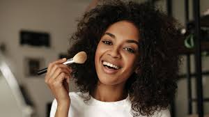 our best face powder application tips